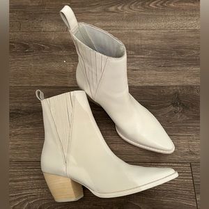 Matisse White Elevation Boots